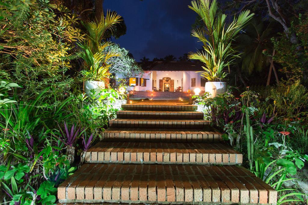Bed and Breakfast Templeberg Walahanduwa Exterior foto