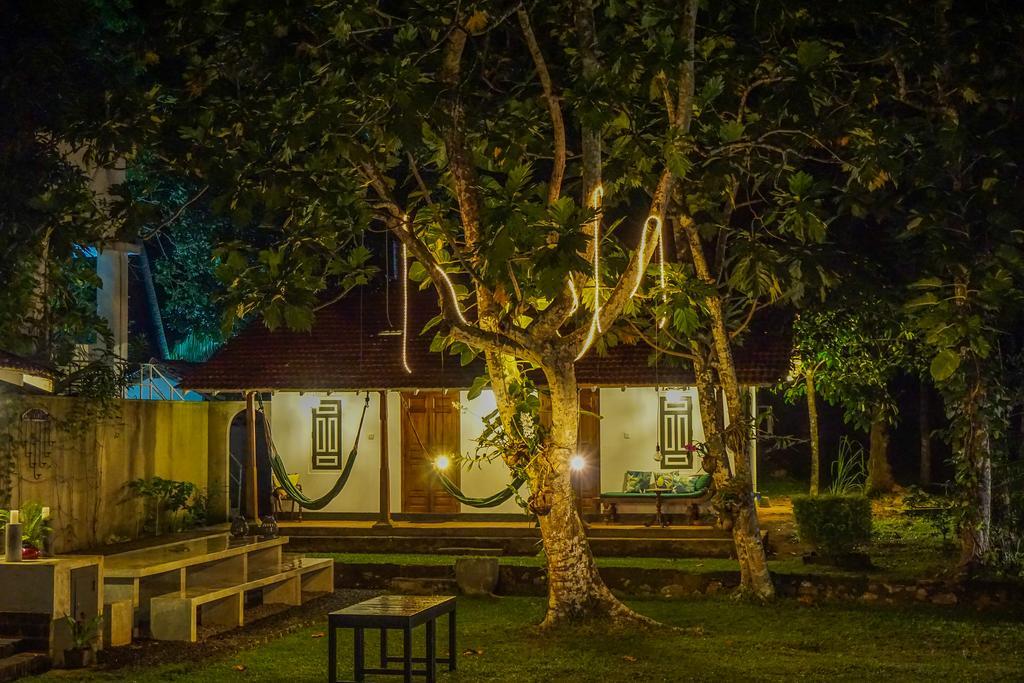 Bed and Breakfast Templeberg Walahanduwa Exterior foto