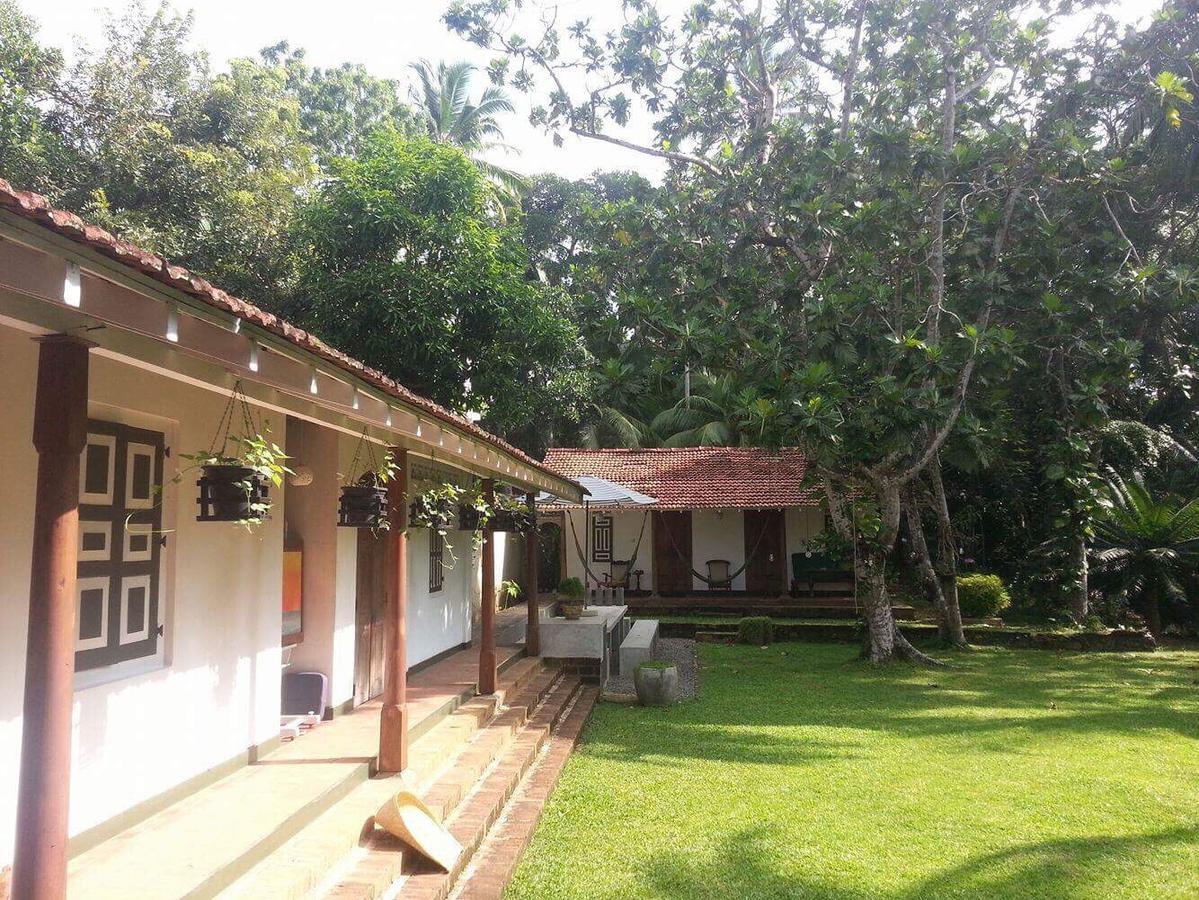 Bed and Breakfast Templeberg Walahanduwa Exterior foto