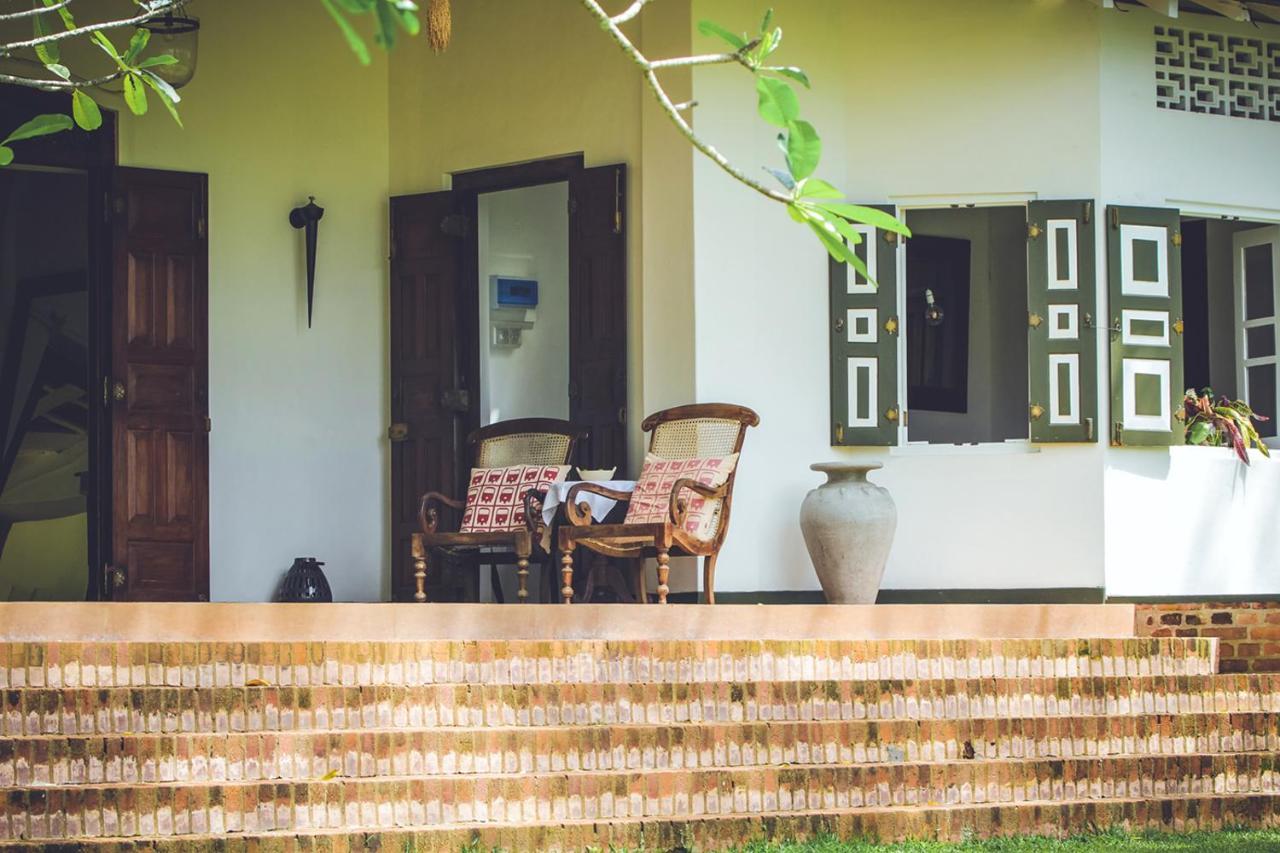 Bed and Breakfast Templeberg Walahanduwa Exterior foto