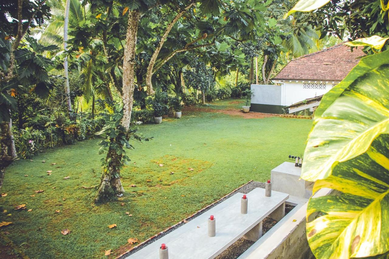 Bed and Breakfast Templeberg Walahanduwa Exterior foto