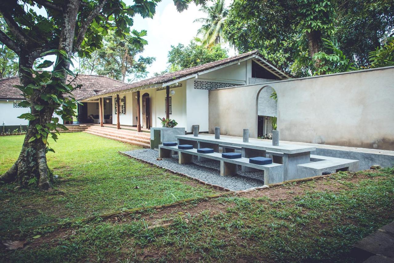 Bed and Breakfast Templeberg Walahanduwa Exterior foto